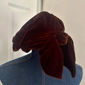 Vintage Eric Javits Brown Velvet Hat with Bow – Packable, Great Condition